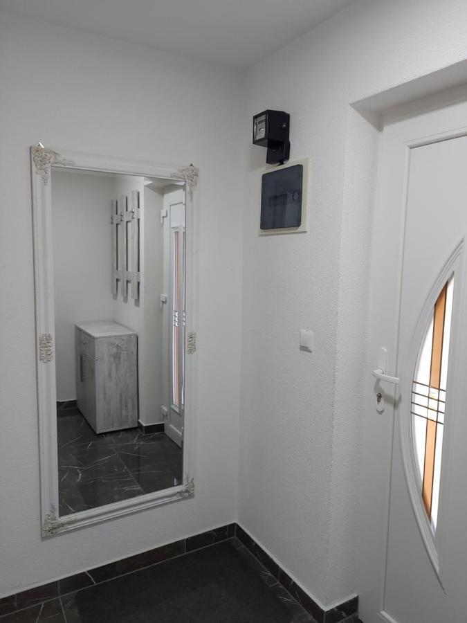 Malm Travnik Lägenhet Exteriör bild